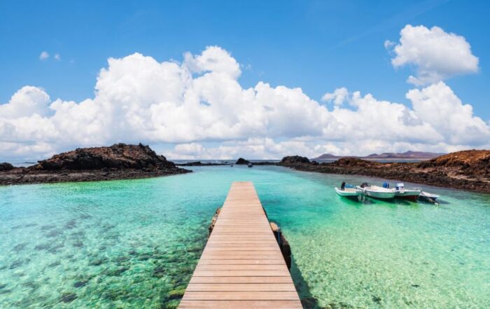 isola-los-lobos-fuerteventura-acque-cristalline-yoga-travel