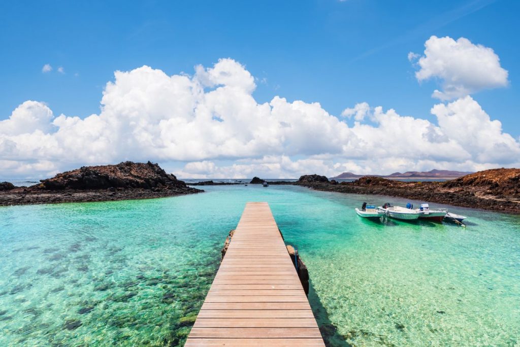 isola-los-lobos-fuerteventura-acque-cristalline-yoga-travel